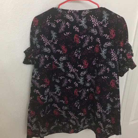 Top - Picture 3 of 3